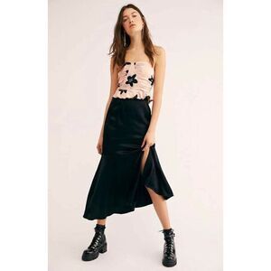 NEW FREE PEOPLE ON THE TOWN SET